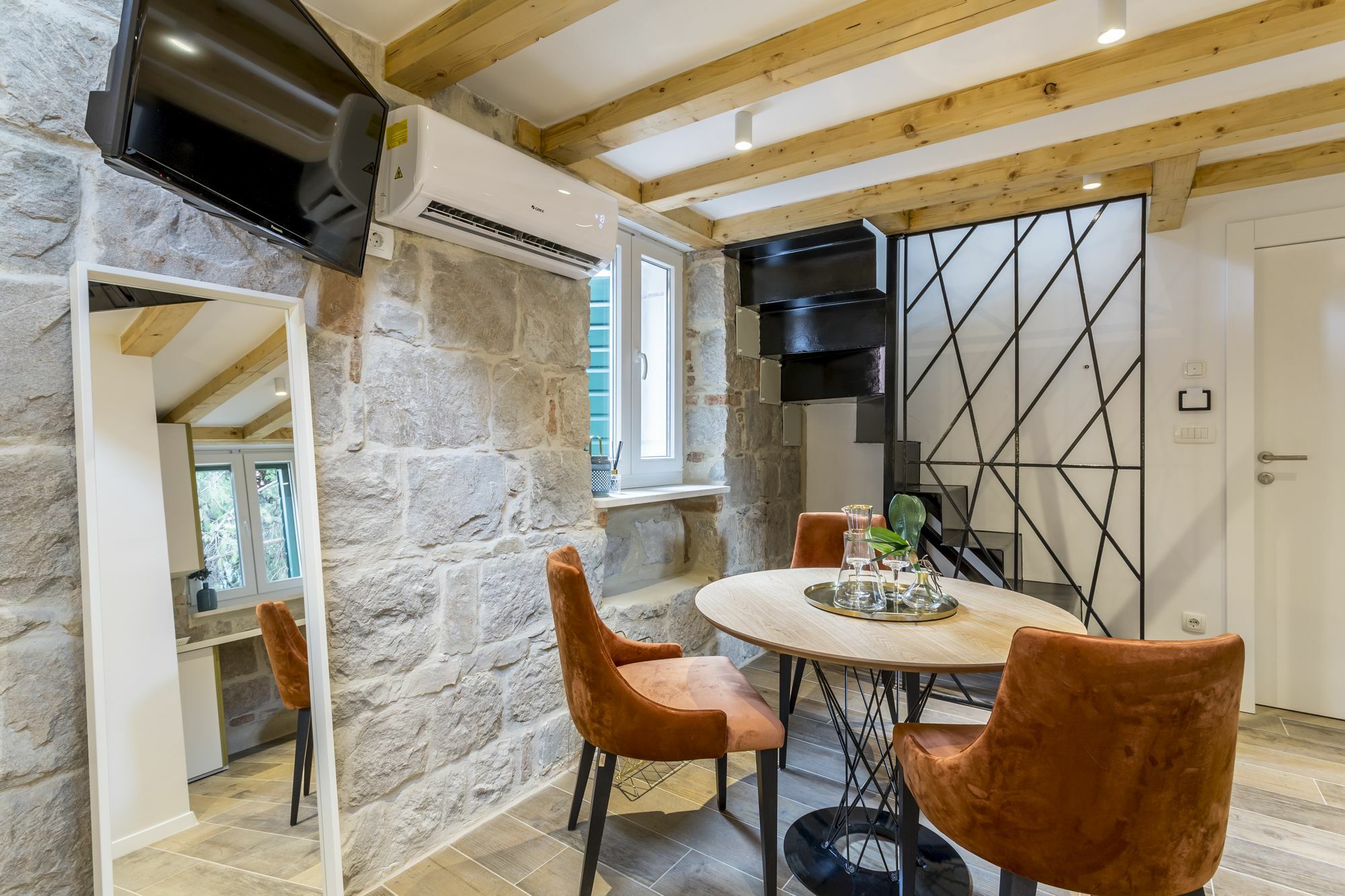 Miara Luxury Rooms Сплит Екстериор снимка